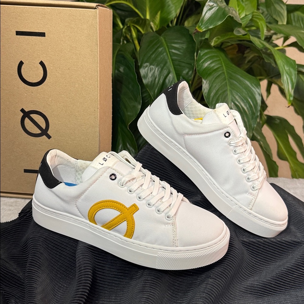 Loci Premium White/Yellow Low-Top Sneakers - Women's EU 36 US 5.5 or 6 Unisex